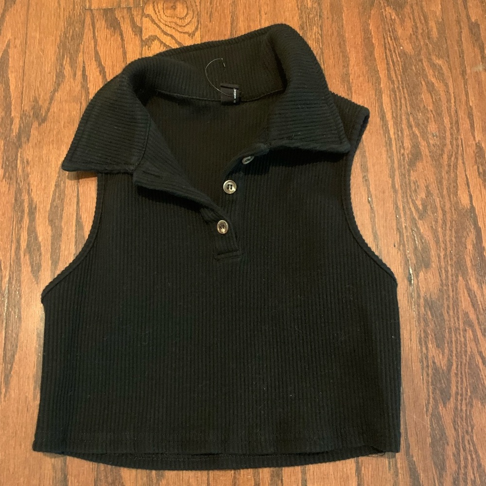 Cropped Collared Tank